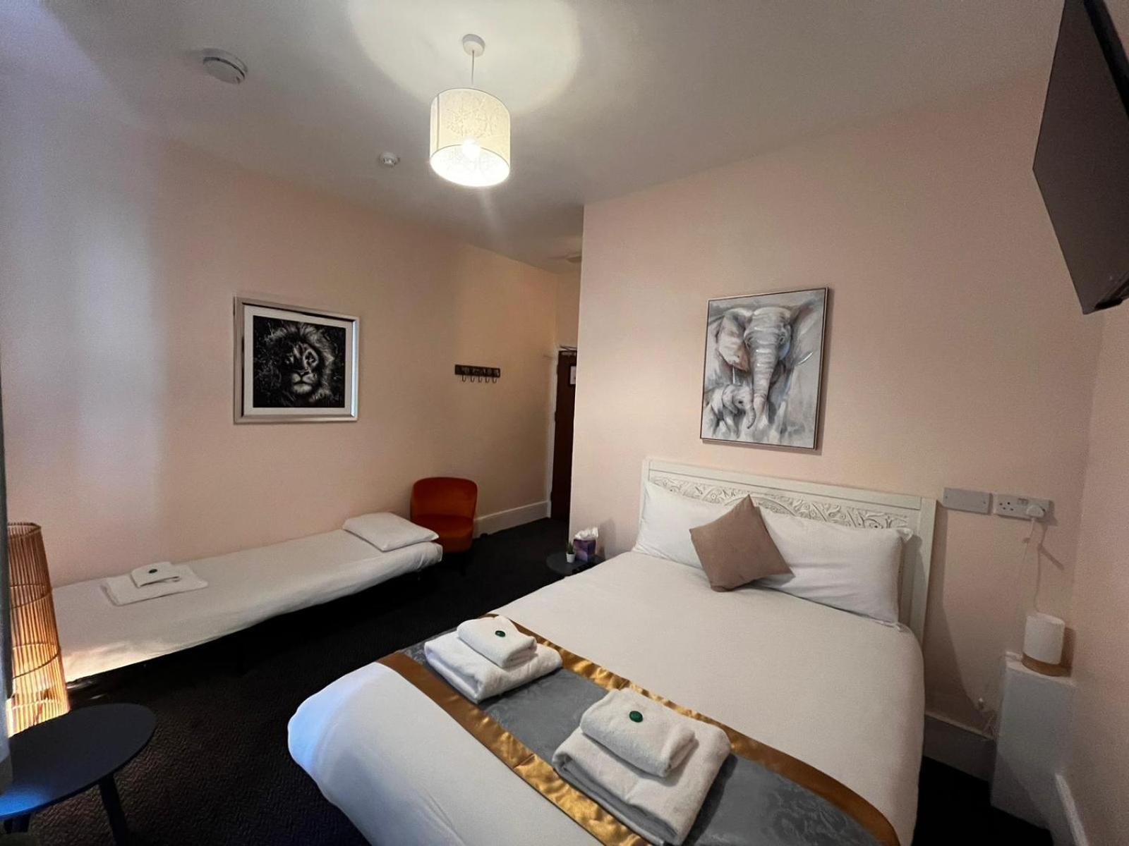 United Lodge Hotel London Exterior photo